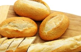 Làm bánh mì Việt Nam thật đơn giản với lò nướng bánh mì